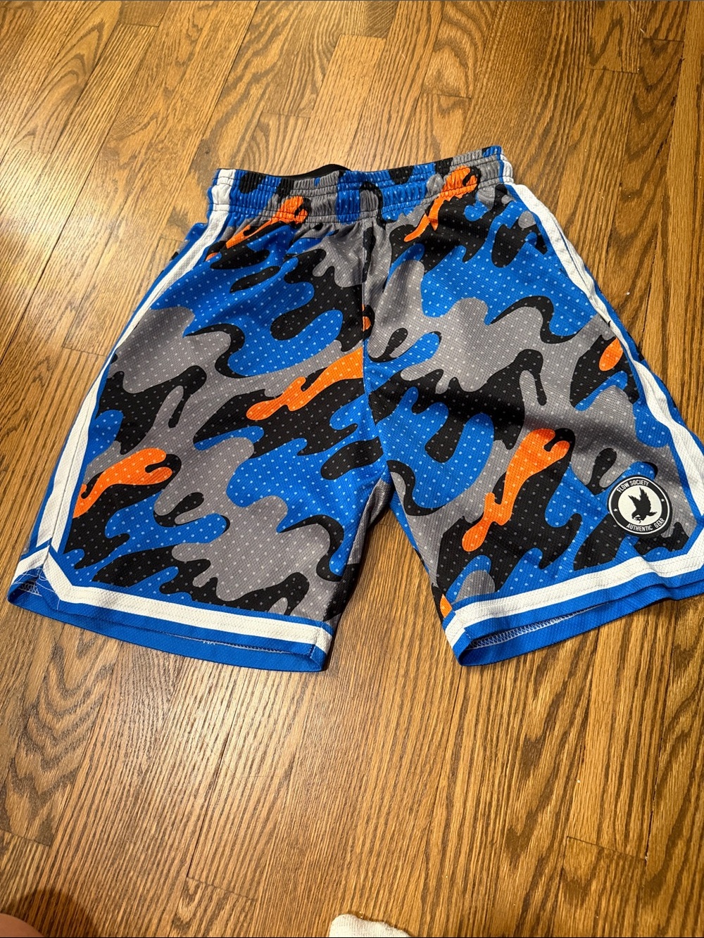 Flow Society Blue, Gray & Orange Camo Athletic Shorts Size Medium